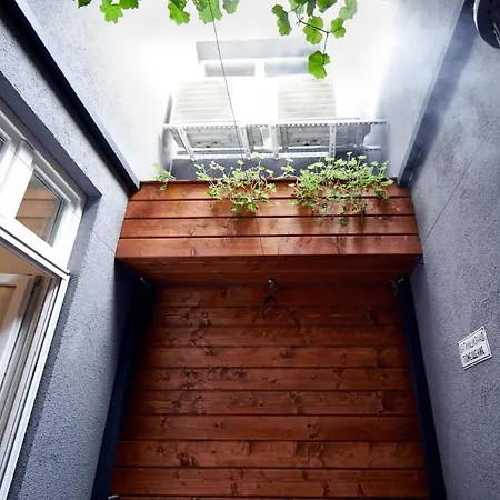 Apartamento Courthouse Slavi *